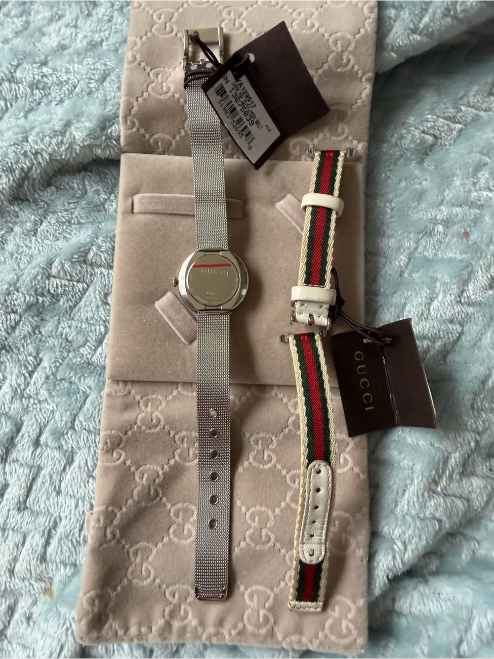 Gucci Silver Mesh Watch with Interchangeable Green-Red Web Strap - Picture 9 of 9